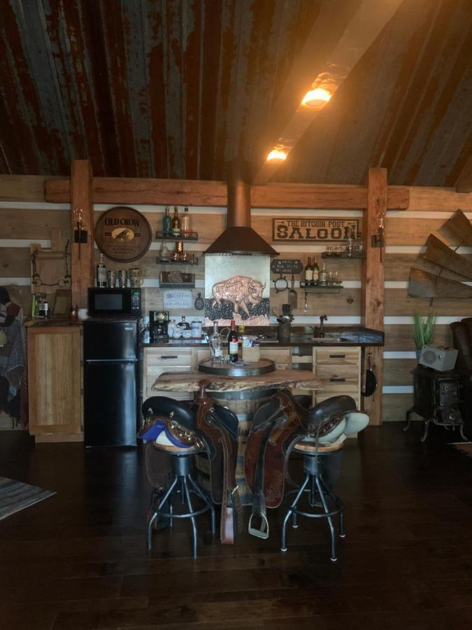Fox Pass Cabins Bed and Breakfast Hot Springs Exterior foto